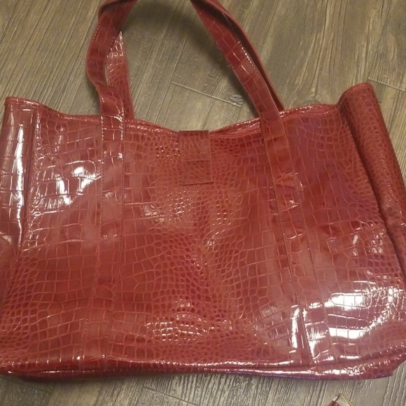 Large alligator print handbag with matching wallet - Picture 3 of 5